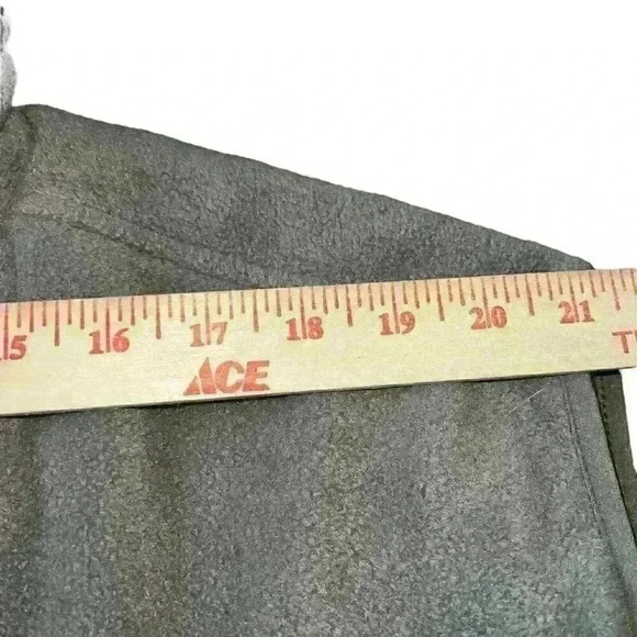 North End Sz L Fleece Vest Embroidered Bear Center Cozy Cabin Core - Picture 12 of 15